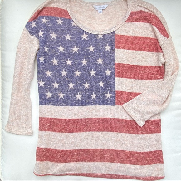 Charming Charlie American 🇺🇸 Flag Lightweight Sweater - Picture 6 of 7